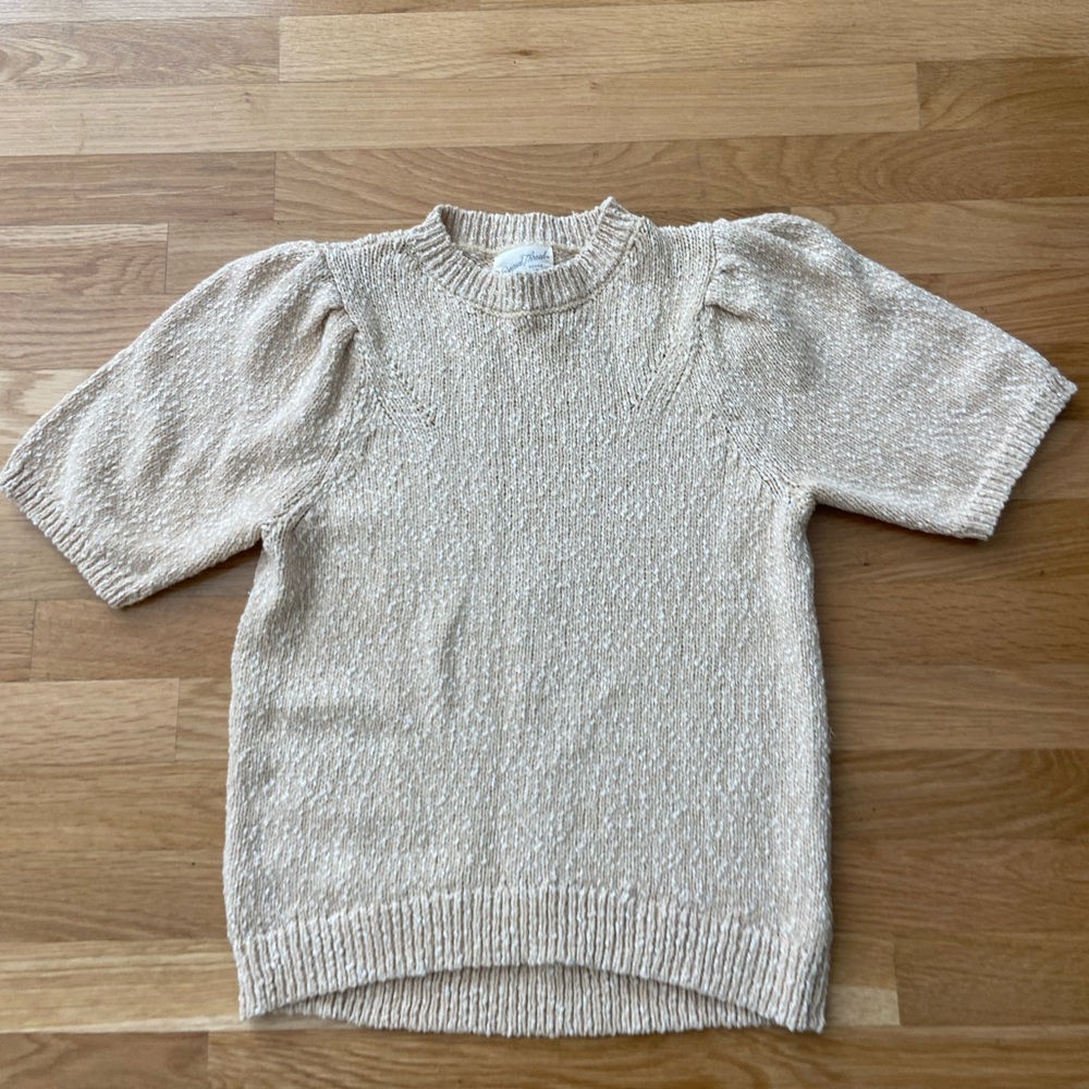Universal Threads, golden cream short sleeve sweater, size xs